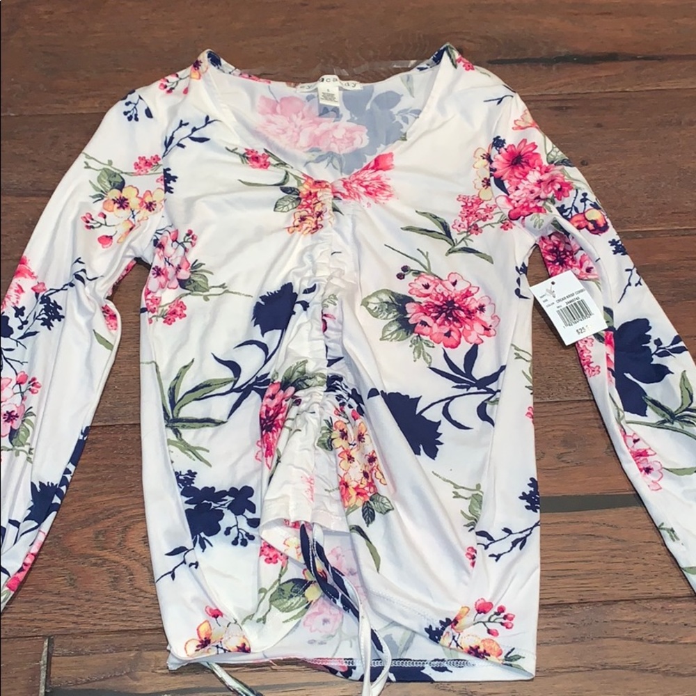 BRAND NEW!!😊White Long Sleeve Shirt👕